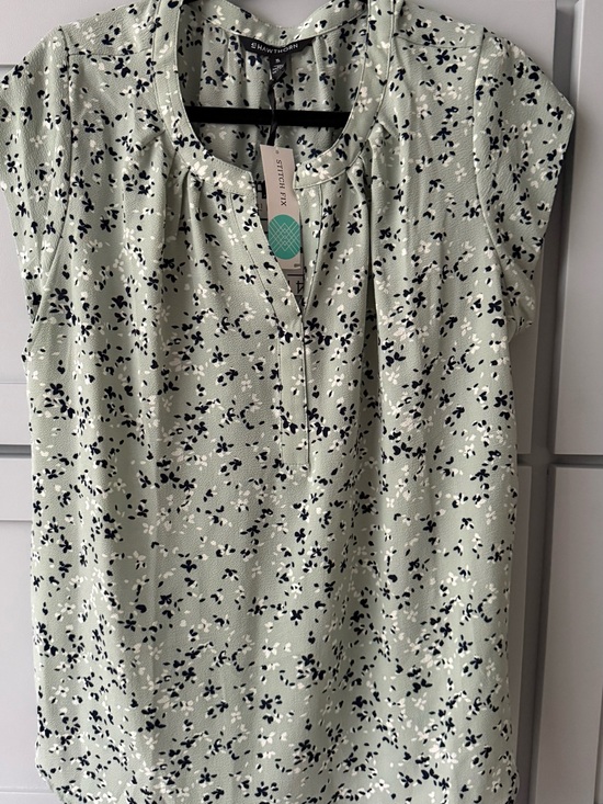 41 Hawthorn Tops - 41 Hawthorn Sage Green Floral Notch-Neck Cap Sleeve Blouse